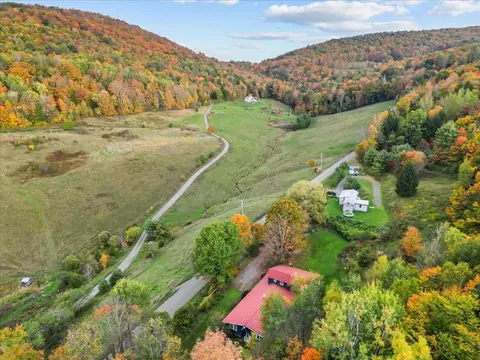 View/Area - 252 Spring Rd, Tunbridge, VT 05077 photo 4 of 6