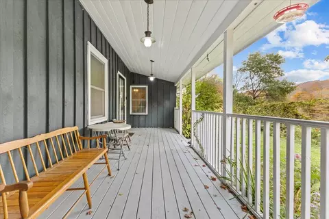 Exterior - 252 Spring Rd, Tunbridge, VT 05077 photo 6 of 10