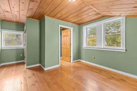 Bedroom - 252 Spring Rd, Tunbridge, VT 05077 photo 5 of 5