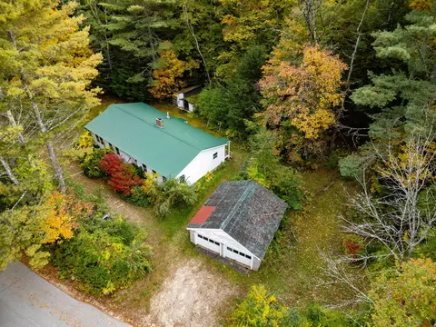 9 Iron Kettle Rd, Warner, NH 03278
