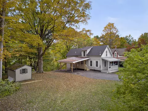 66 Lafayette St, Claremont, NH 03743