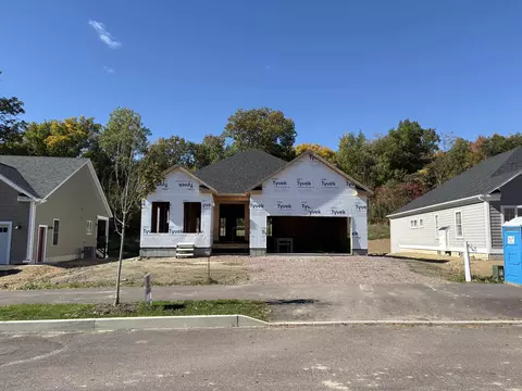 Exterior - 196 Larrow Dr #2, Williston, VT 05495 photo 2 of 8