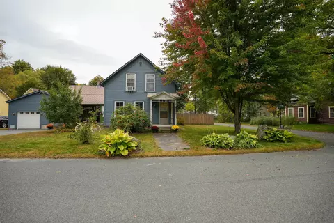 89 West St, Charlestown, NH 03603