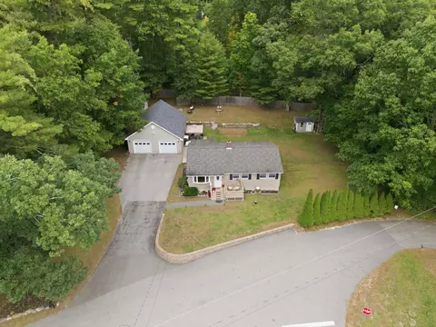 View/Area - 38 Eayers Pond Rd, Hudson, NH 03051 photo 1 of 5