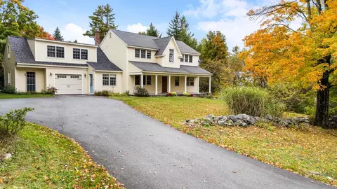 292 S Pleasant St, New London, NH 03257