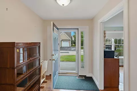 Entry Way - 47 Reflection Dr, Hudson, NH 03051 photo 1 of 3