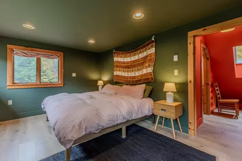 Bedroom - 628 Moss Brook Rd, Peru, VT 05152 photo 5 of 9