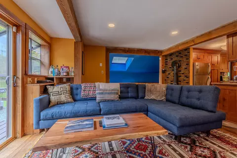 Living - 628 Moss Brook Rd, Peru, VT 05152 photo 1 of 8