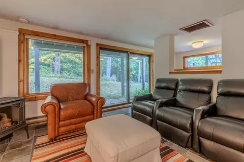 Living - 628 Moss Brook Rd, Peru, VT 05152 photo 8 of 8