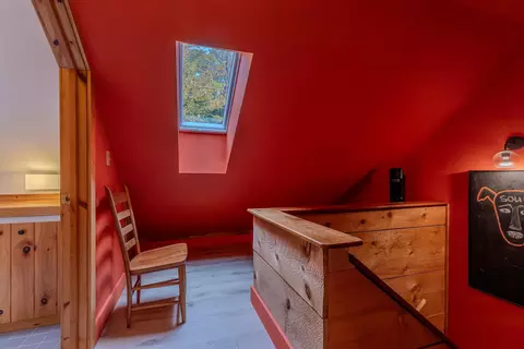 Entry Way - 628 Moss Brook Rd, Peru, VT 05152 photo 5 of 7