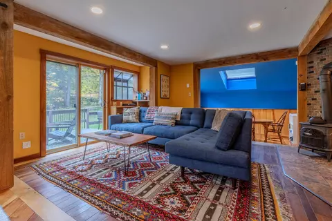 Living - 628 Moss Brook Rd, Peru, VT 05152 photo 4 of 8