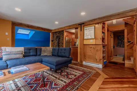 Living - 628 Moss Brook Rd, Peru, VT 05152 photo 6 of 8