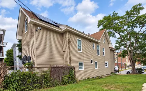 301 Amherst St, Manchester, NH 03104
