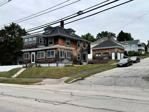 552 Hanover St, Manchester, NH 03104