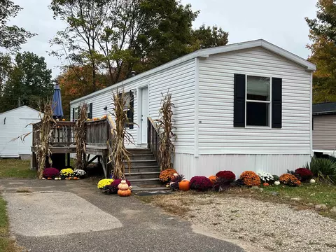 26 Morton St, Exeter, NH 03833