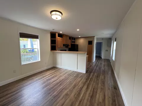 26 Morton St, Exeter, NH 03833 photo 3