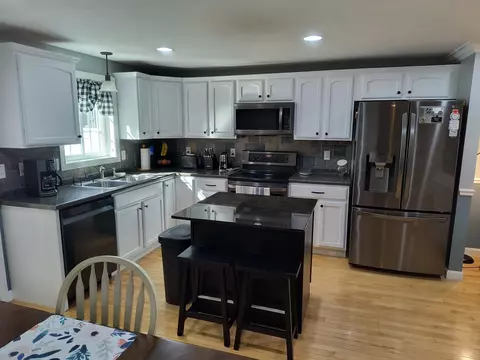 28 Owens Dr #40, Swanzey, NH 03446