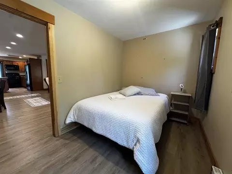 Bedroom - 1360 Route 4 E, Mendon, VT 05701 photo 2 of 4