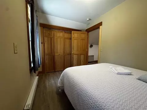 Bedroom - 1360 Route 4 E, Mendon, VT 05701 photo 3 of 4
