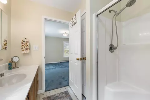 Bath - 1695 Maple St, Bethlehem, NH 03574 photo 4 of 4