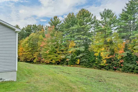 Exterior - 1695 Maple St, Bethlehem, NH 03574 photo 6 of 12
