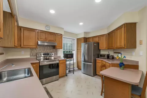 Kitchen - 1695 Maple St, Bethlehem, NH 03574 photo 5 of 6