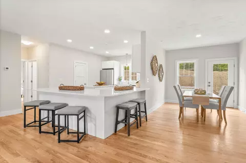 99 Driftwood Cir #38, Sandown, NH 03873