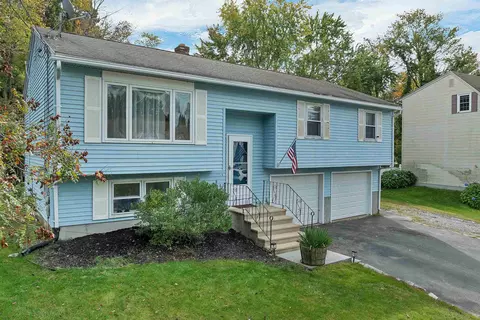 197 Charlotte St, Manchester, NH 03103