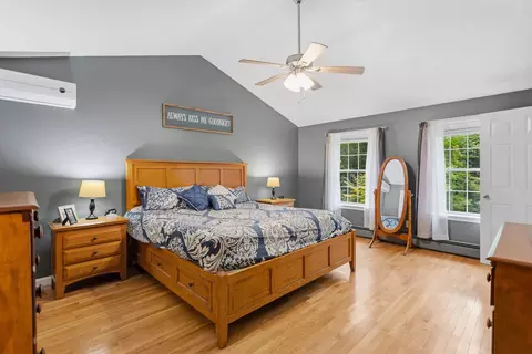 Bedroom - 10 Ryan Rd, Goffstown, NH 03045 photo 3 of 7