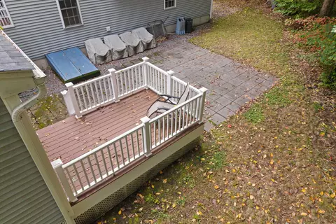 Exterior - 10 Ryan Rd, Goffstown, NH 03045 photo 6 of 7