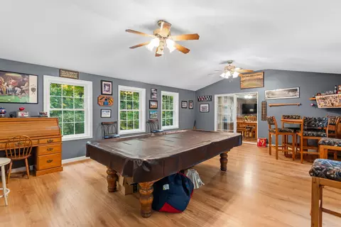 Entry Way - 10 Ryan Rd, Goffstown, NH 03045 photo 3 of 7