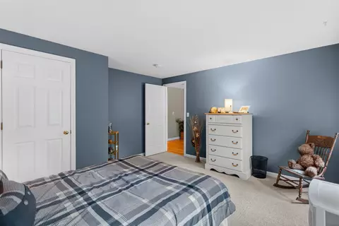 Bedroom - 10 Ryan Rd, Goffstown, NH 03045 photo 5 of 7