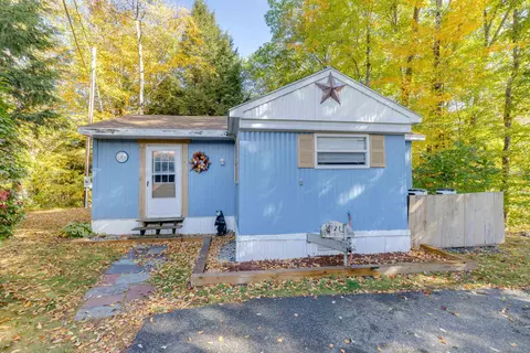 21 Scenic Dr, Woodstock, NH 03262