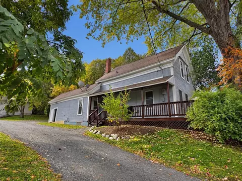 323 W Main St, Newport, VT 05855