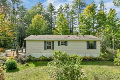 Exterior - 131 Upper Oxbow Rd, New Hampton, NH 03256 photo 2 of 7