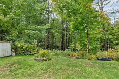 Exterior - 131 Upper Oxbow Rd, New Hampton, NH 03256 photo 4 of 7
