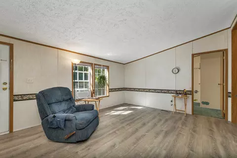 Living - 131 Upper Oxbow Rd, New Hampton, NH 03256 photo 2 of 3