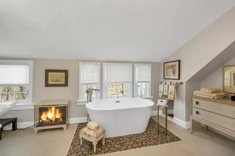 Bath - 116 Middleton Rd, Wolfeboro, NH 03894 photo 3 of 10