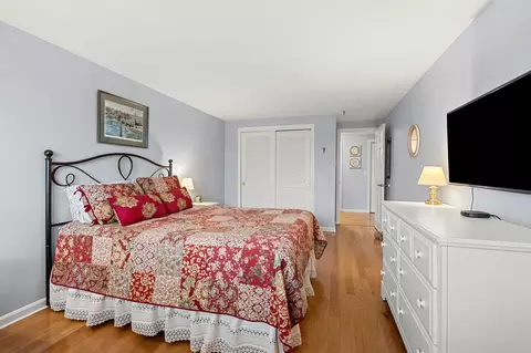 Bedroom - 407 Ocean Blvd #B11, Hampton, NH 03842 photo 3 of 5