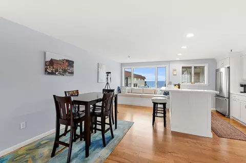 Dining - 407 Ocean Blvd #B11, Hampton, NH 03842 photo 1 of 3