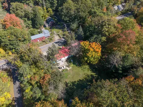 View/Area - 22 Cobbetts Pond Rd, Windham, NH 03087 photo 2 of 4
