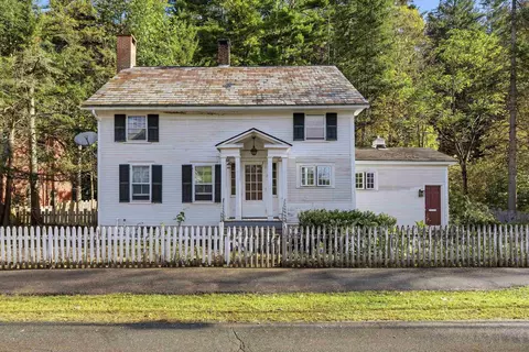8 Golf Ave, Woodstock, VT 05091