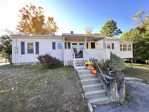 25 Pierce Rd, Hinsdale, NH 03451