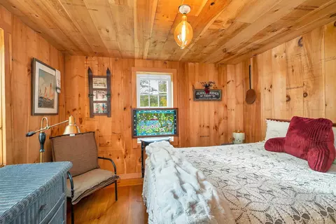 Bedroom - 78 Arndt Rd, Ellsworth, NH 03223 photo 8 of 11