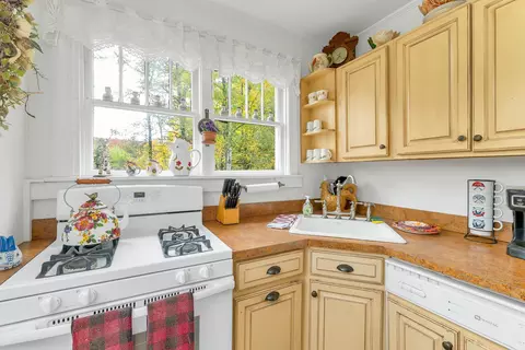 Kitchen - 78 Arndt Rd, Ellsworth, NH 03223 photo 3 of 3