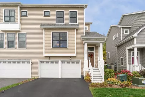 366 Obrien Farm Rd, South Burlington, VT 05403