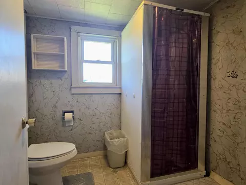 Bath - 360 Pond Hill Rd, Lunenburg, VT 05906 photo 1 of 2