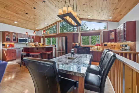 Dining - 10 Wilhelm Pl, Bartlett, NH 03812 photo 2 of 2