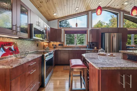 Kitchen - 10 Wilhelm Pl, Bartlett, NH 03812 photo 1 of 4