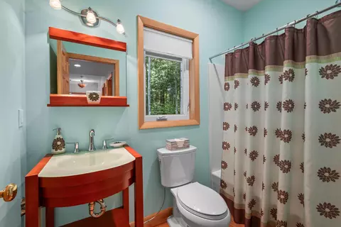 Bath - 10 Wilhelm Pl, Bartlett, NH 03812 photo 4 of 4